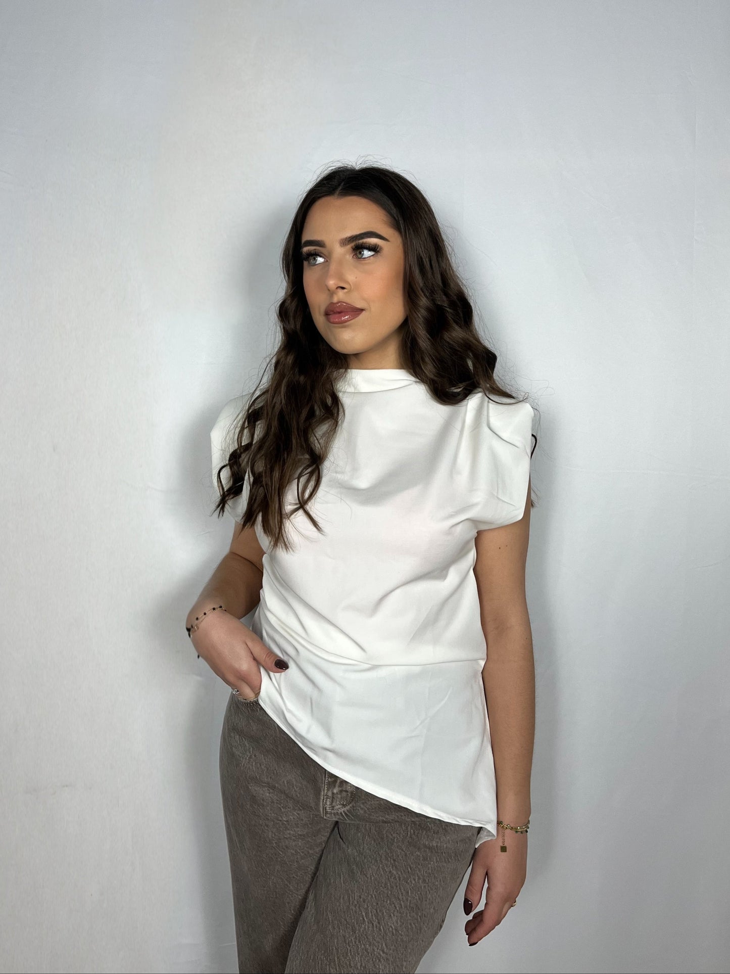 Top Ella