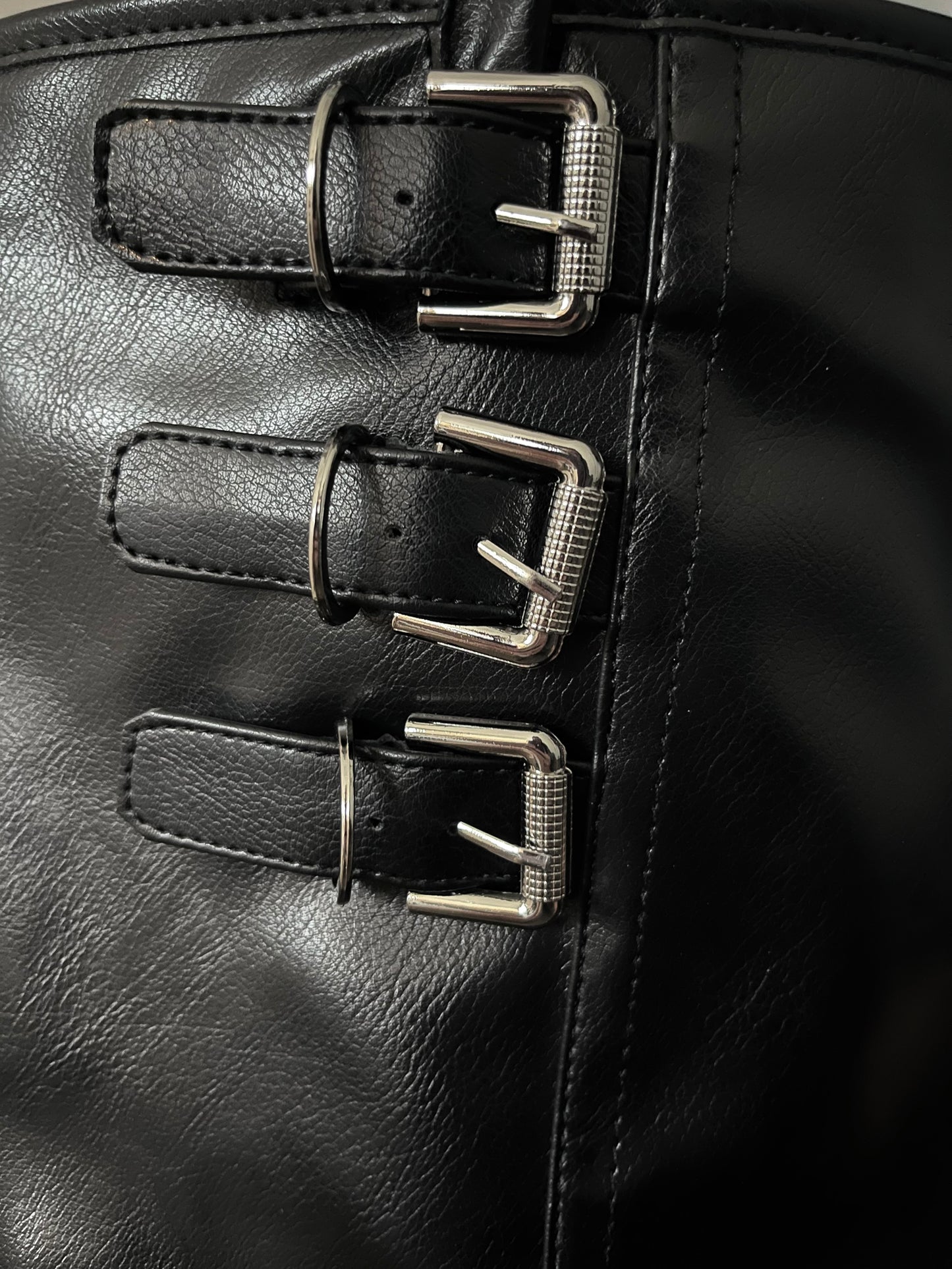 BOTTES KESSI